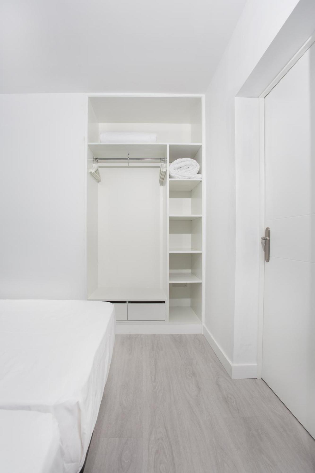 Ferrera Suites Кала Ферера Екстериор снимка
