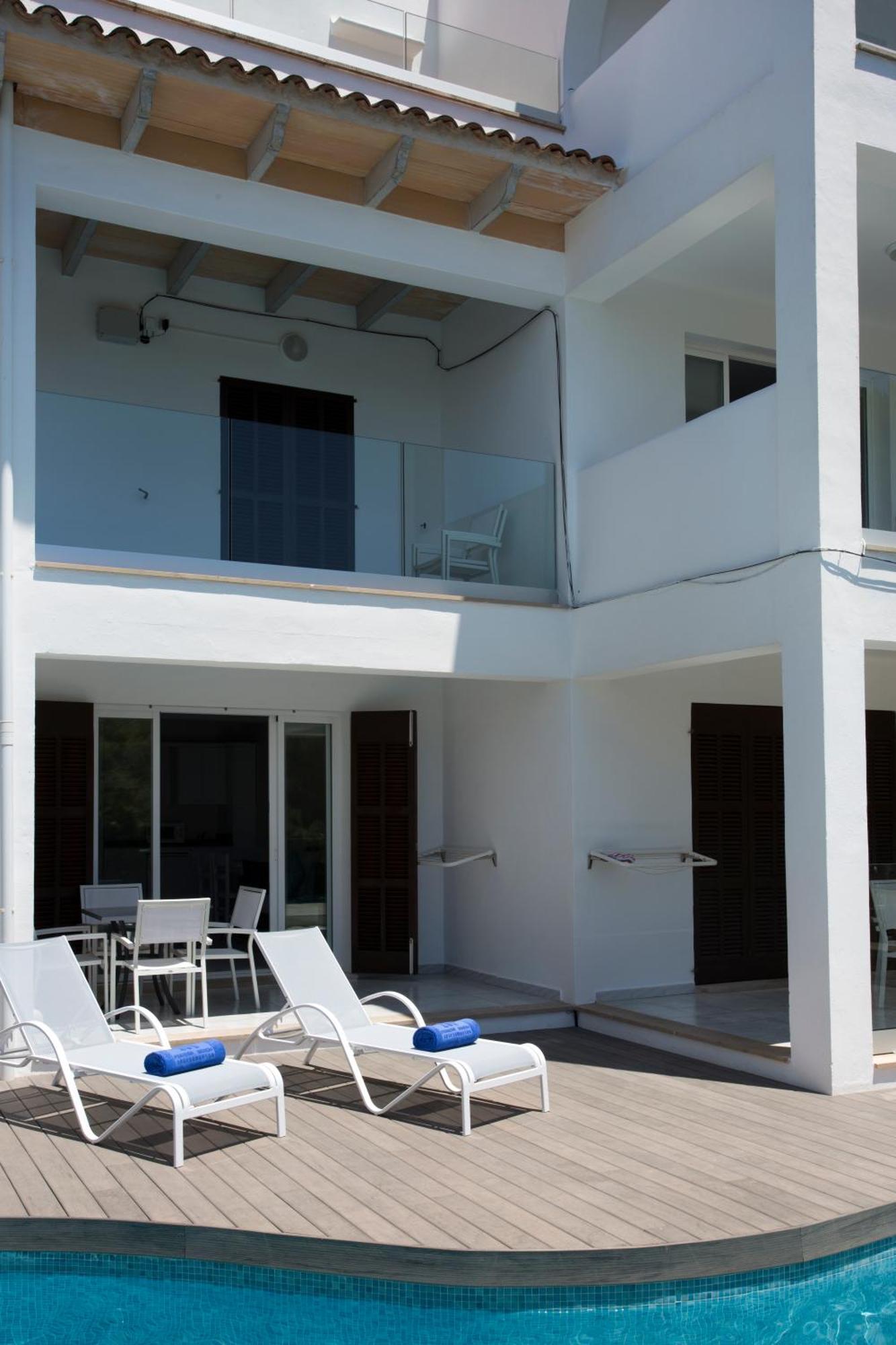 Ferrera Suites Кала Ферера Екстериор снимка