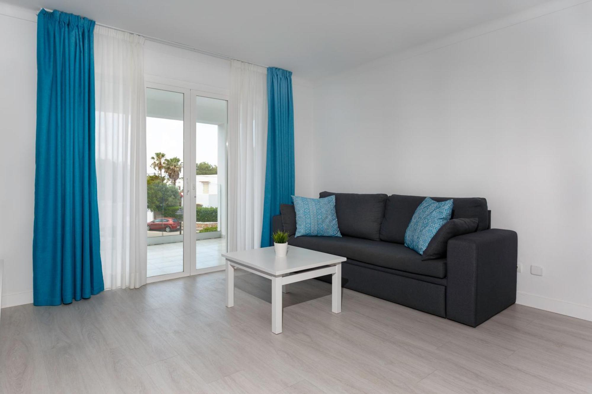 Ferrera Suites Кала Ферера Екстериор снимка