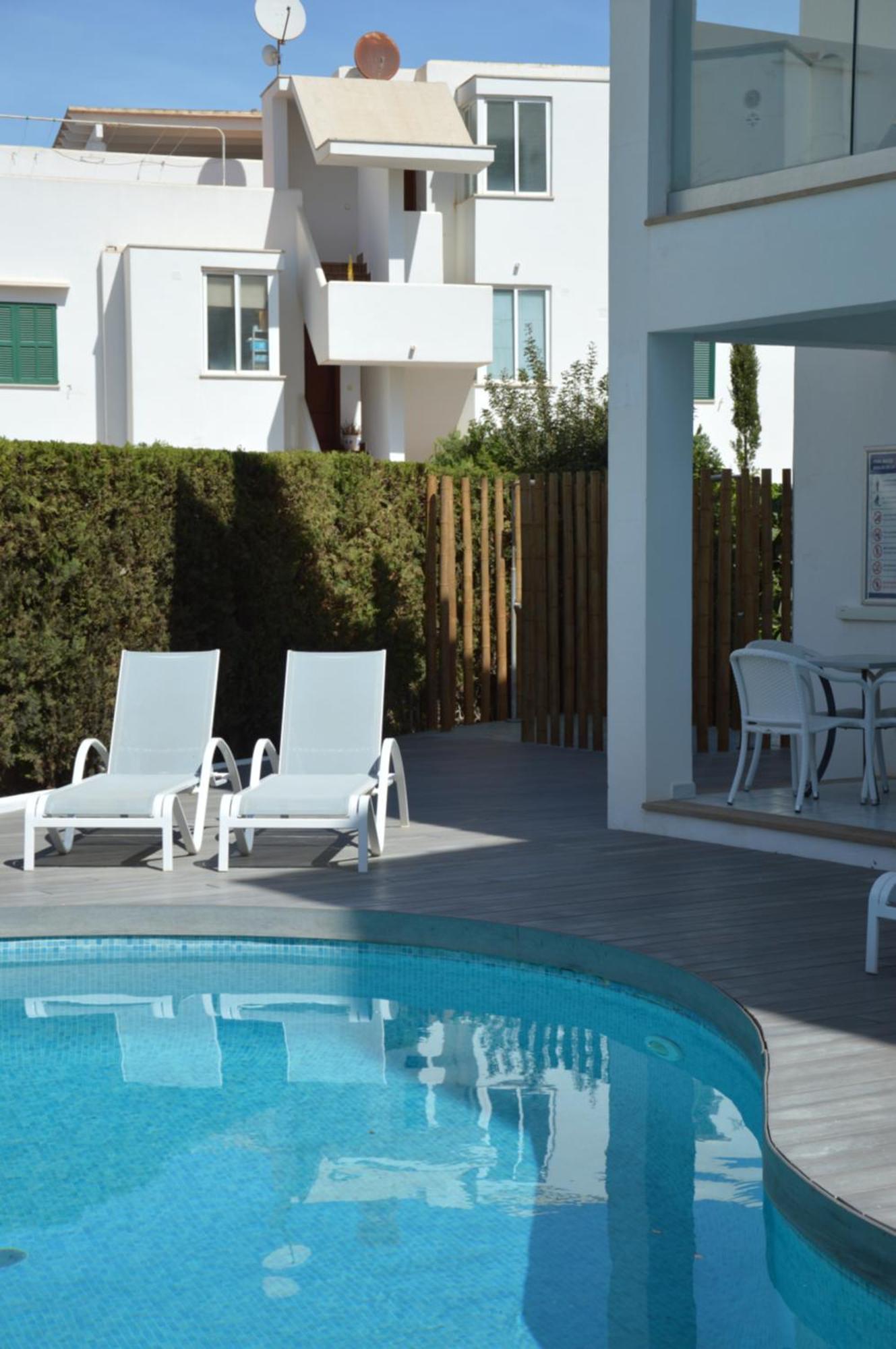 Ferrera Suites Кала Ферера Екстериор снимка